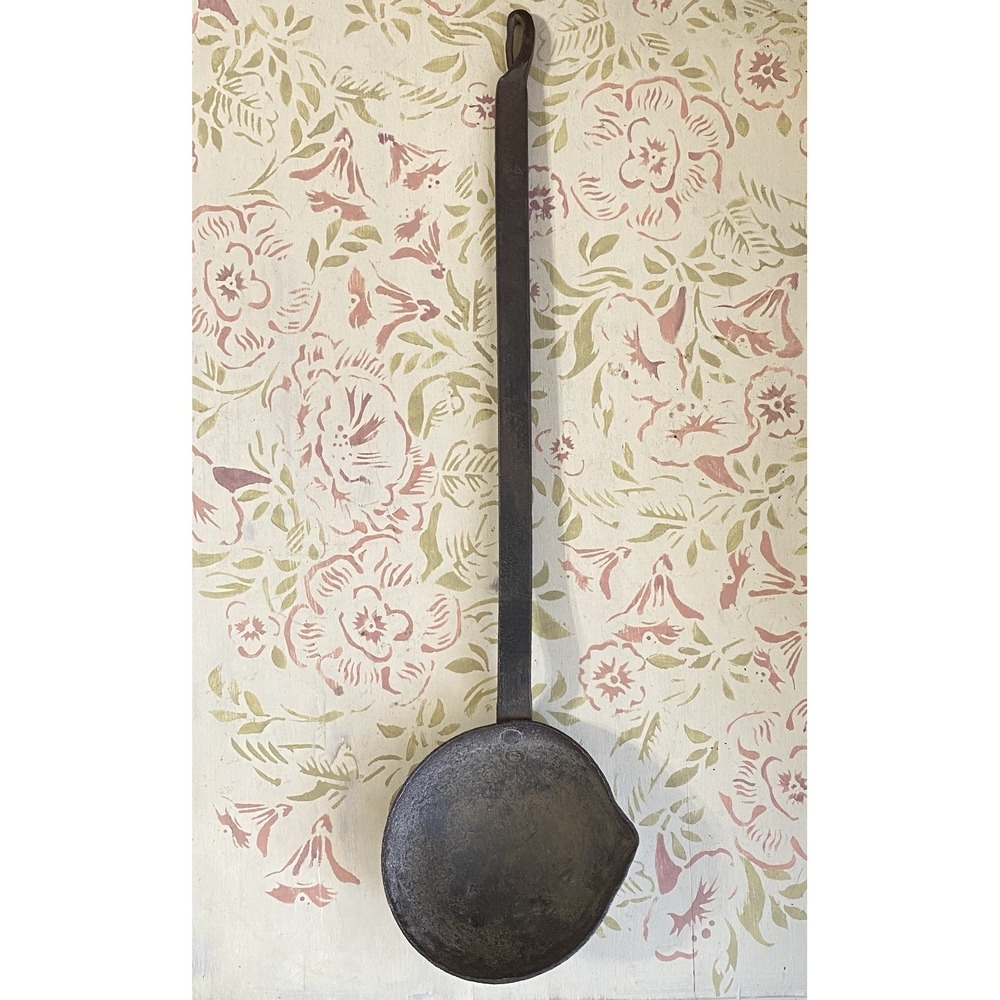 Antique‎ Cast Iron Ladle 17 L x 4 W Single Spout Farmhouse Cottage Decor